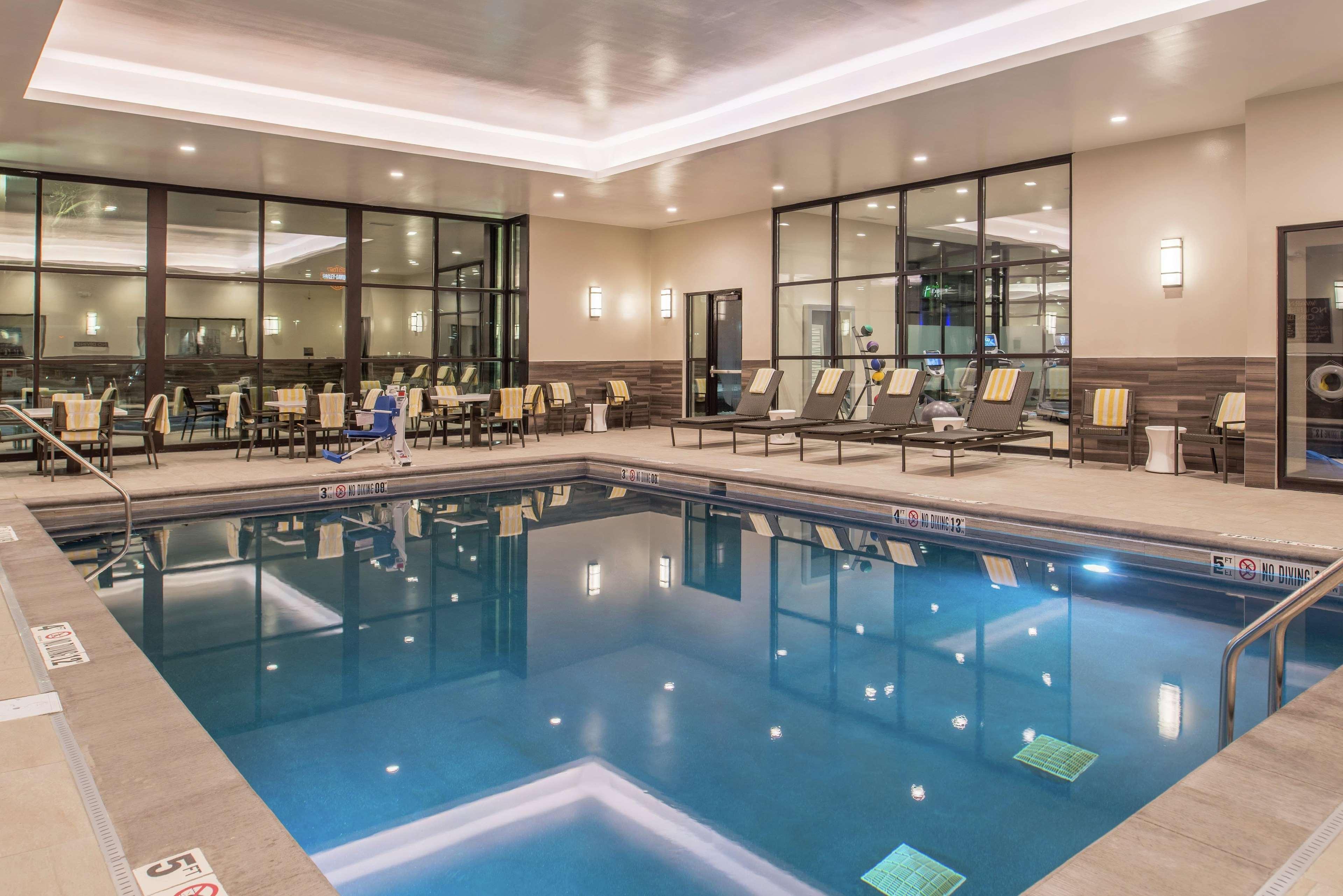 Doubletree By Hilton Lafayette East Hotel Buitenkant foto