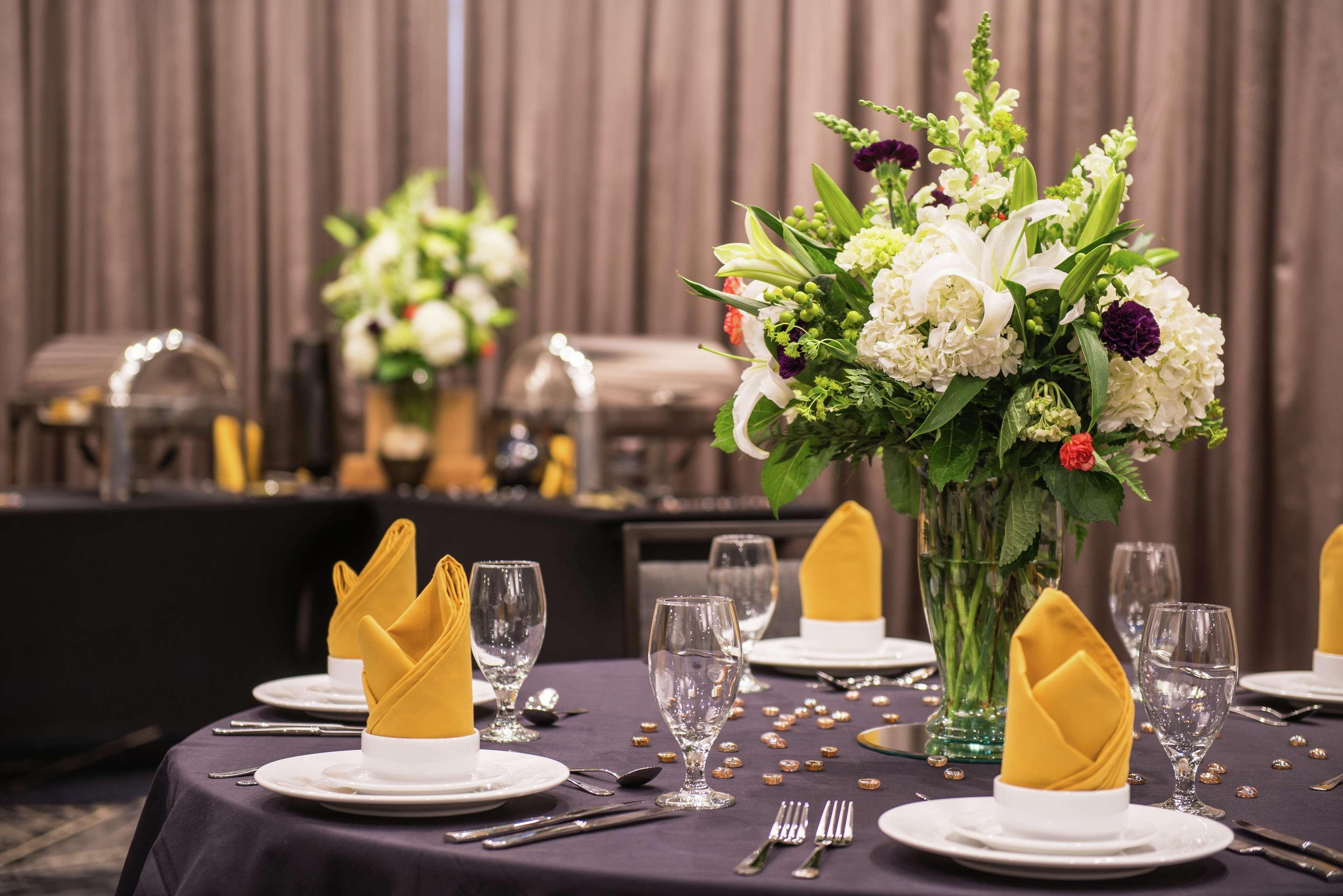 Doubletree By Hilton Lafayette East Hotel Buitenkant foto