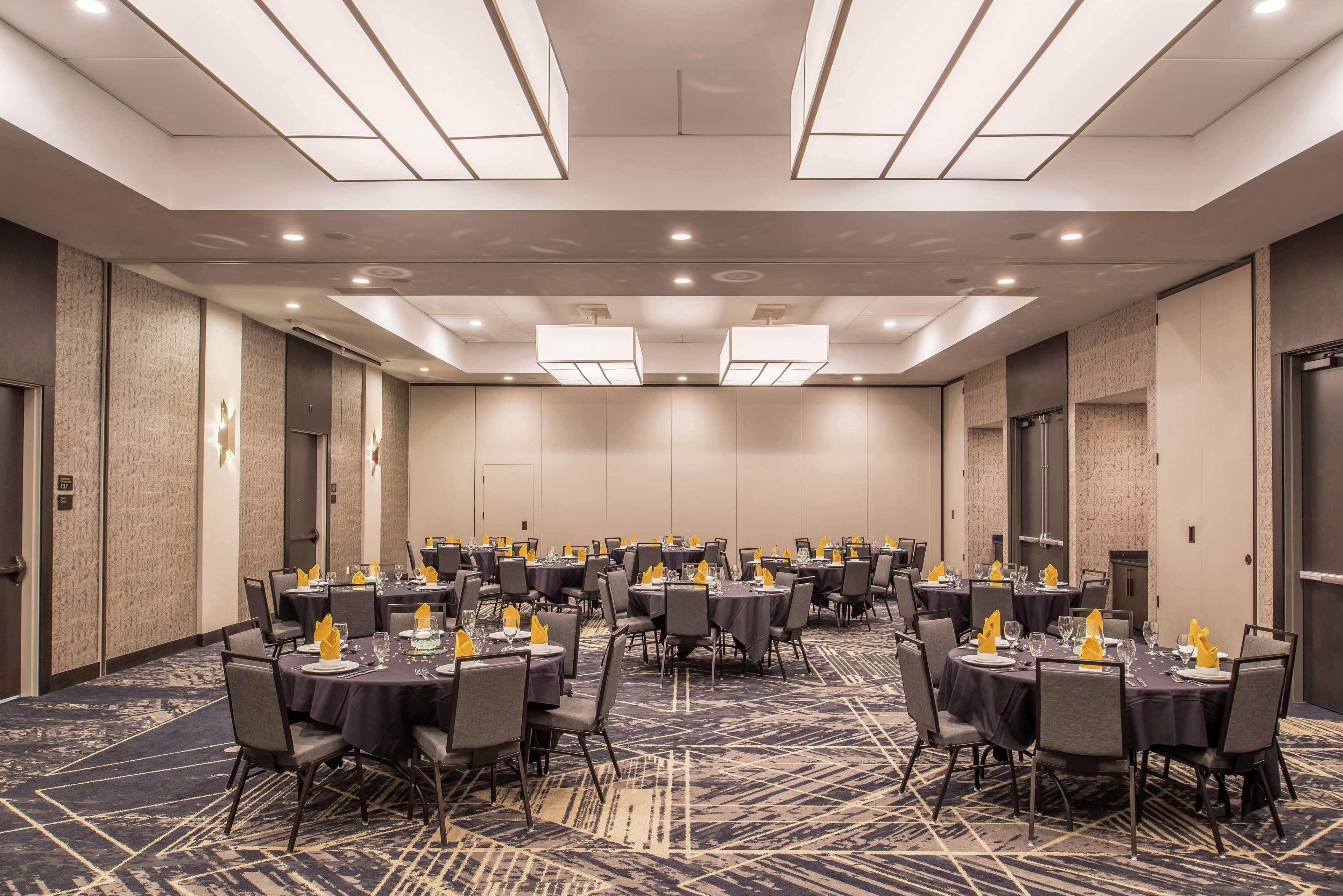 Doubletree By Hilton Lafayette East Hotel Buitenkant foto