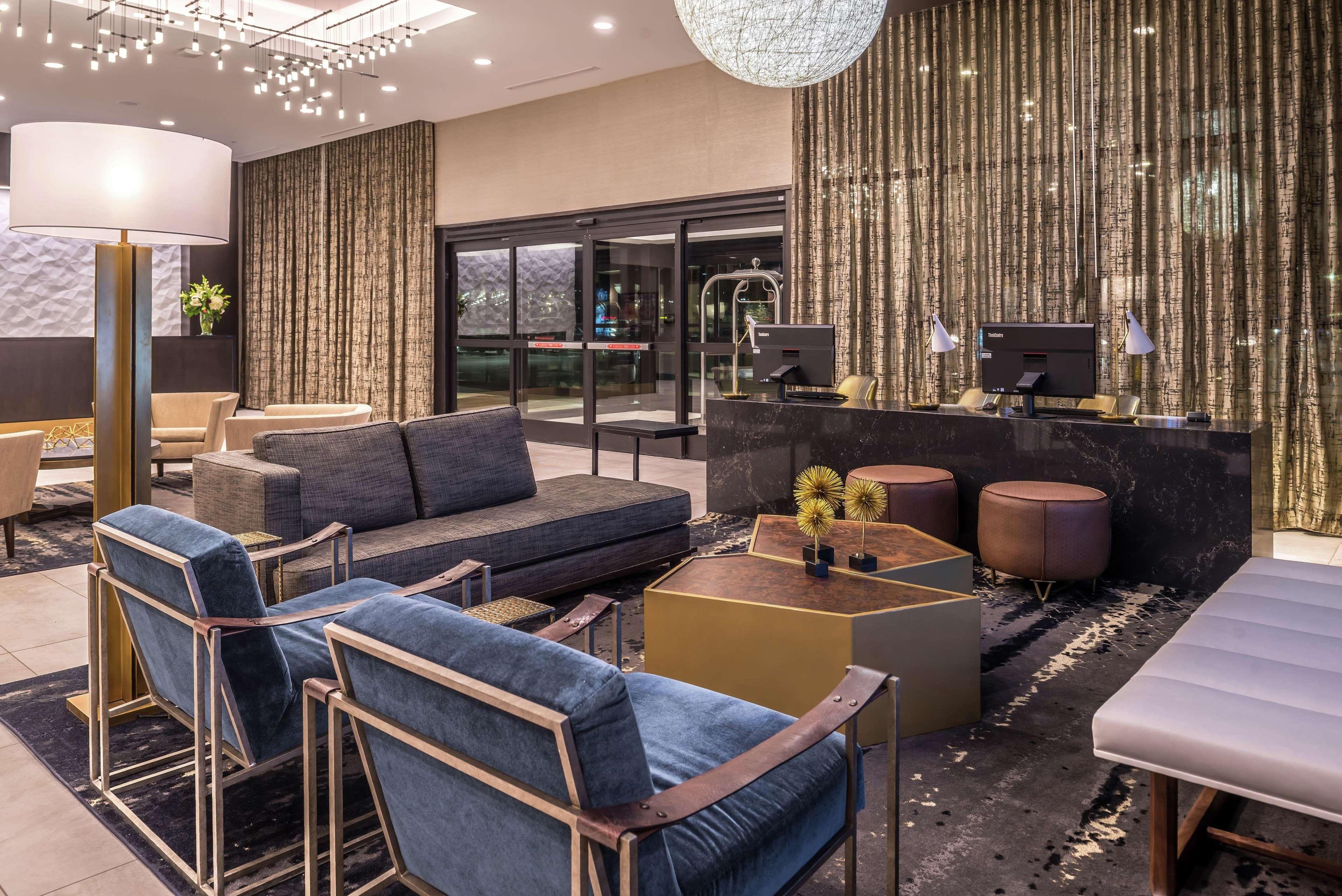 Doubletree By Hilton Lafayette East Hotel Buitenkant foto