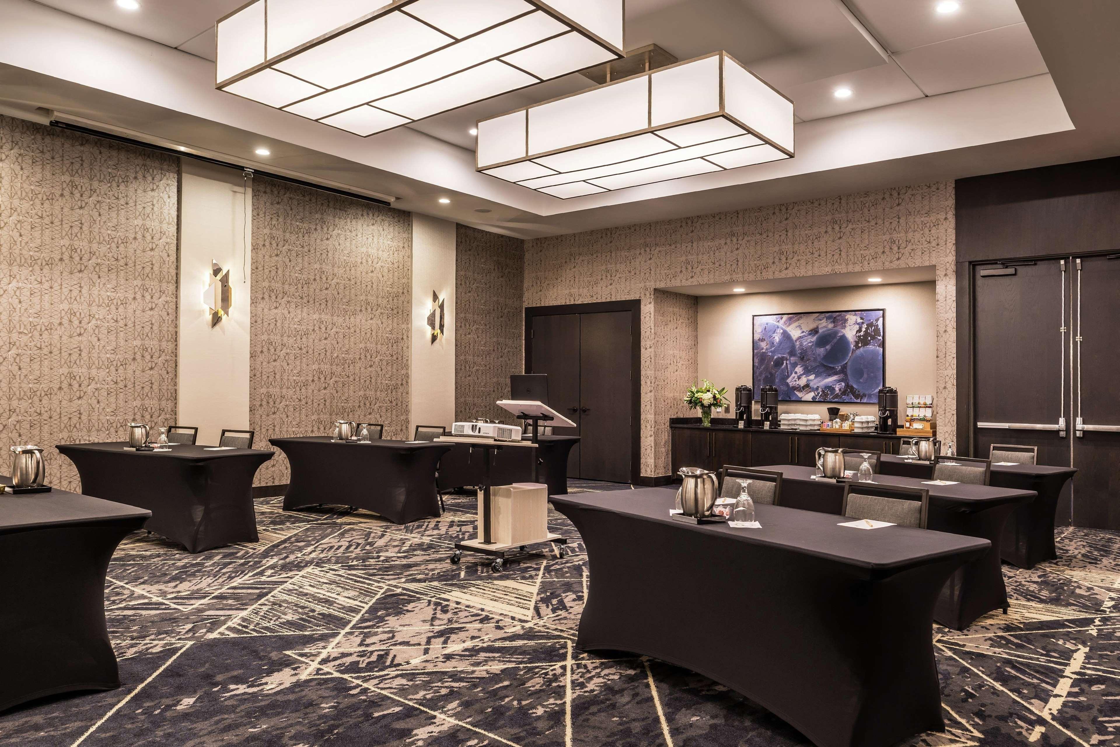 Doubletree By Hilton Lafayette East Hotel Buitenkant foto