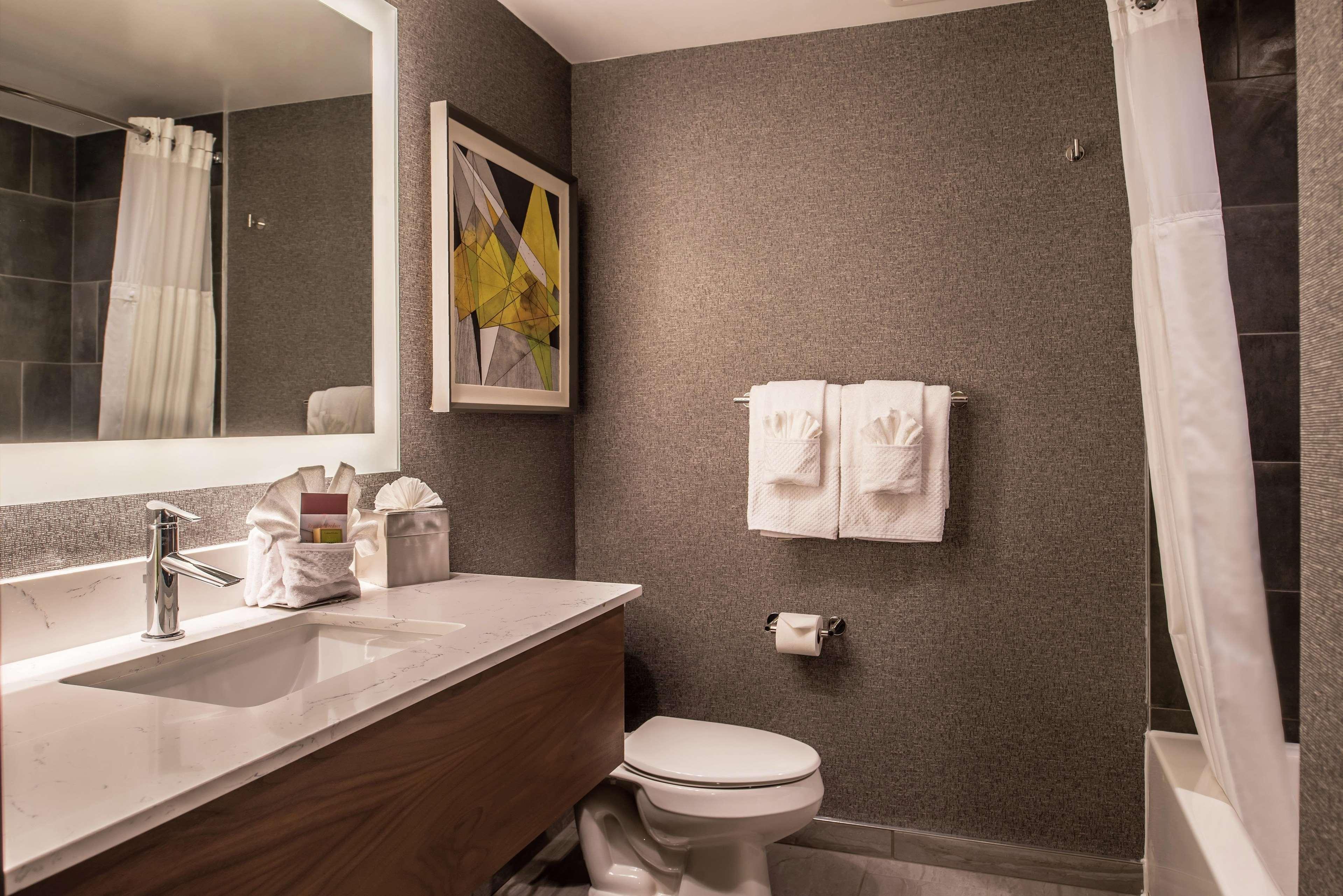 Doubletree By Hilton Lafayette East Hotel Buitenkant foto