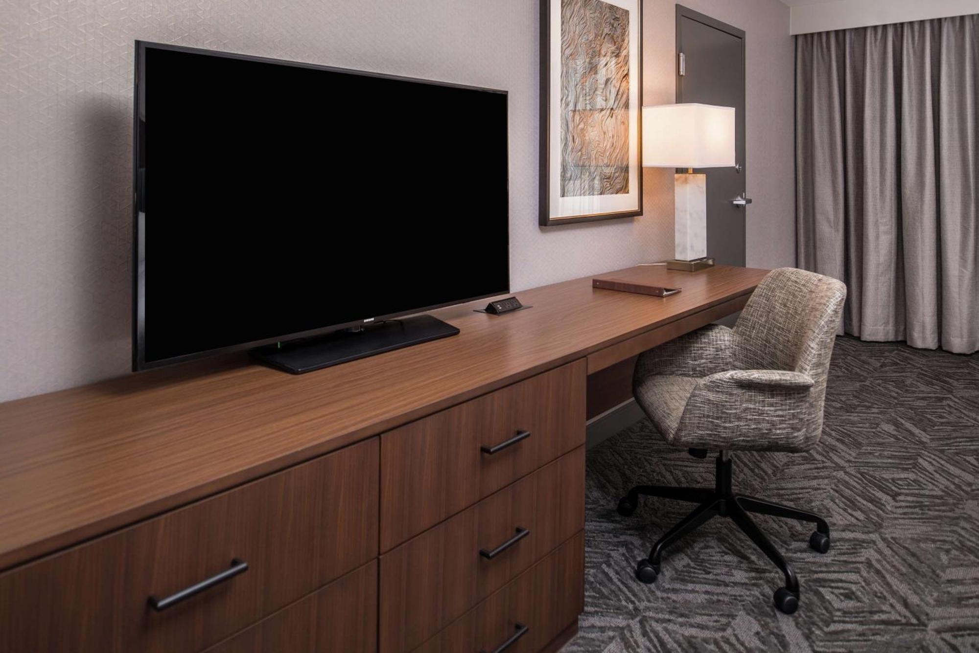 Doubletree By Hilton Lafayette East Hotel Buitenkant foto